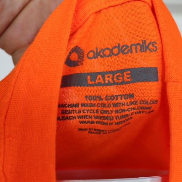 Akademiks HIGH VOLTAGE  Graphic T-shirt  Large - Picture 5 of 7